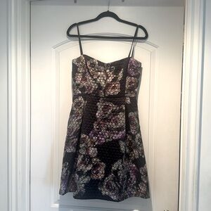 Black Halo quilted floral printed strapless mini dress. Size 8. Worn once!